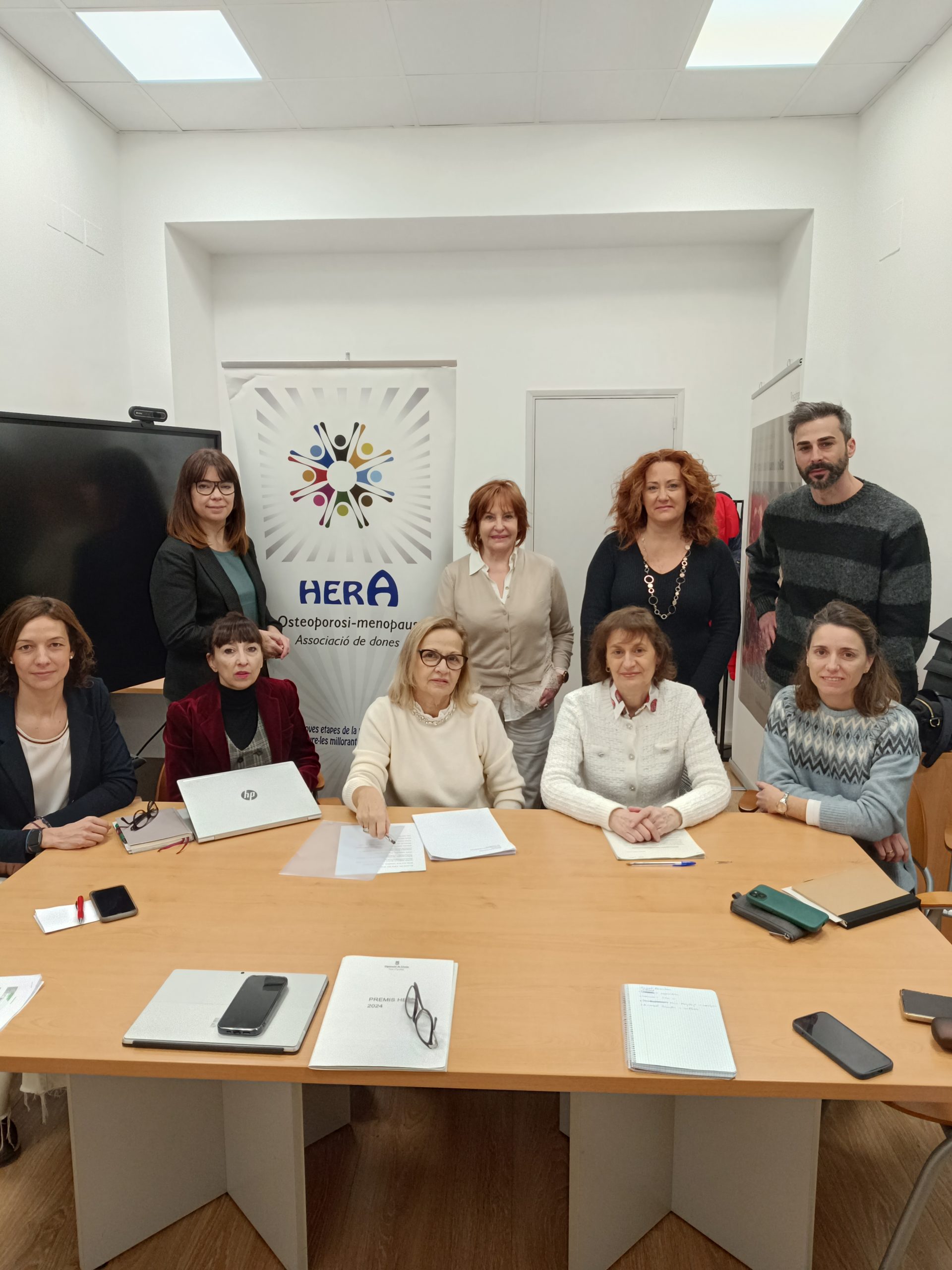 PREMIS HERA Hera Osteoporosi menopausa Ass De Dones PREMIS HERA Hera Osteoporosi menopausa Ass De Dones